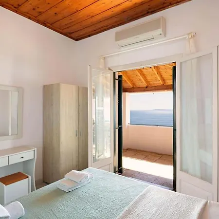 Metis - Stunning Sea Views *